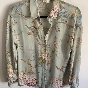Feminine Floral Button Down‎ Shirt in Pastel Green Cottagecore Grannycore